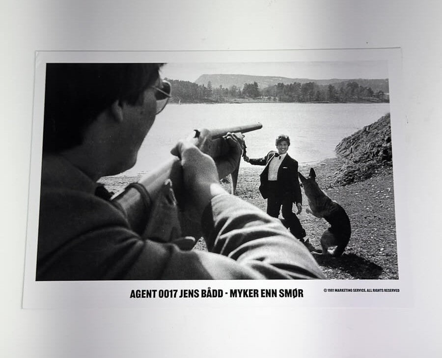 Fotografi fra Jens Bådd Agent 0017 - Mykere Enn Smør.