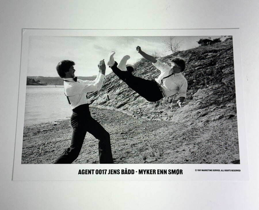 Fotografi fra Jens Bådd Agent 0017 - Mykere Enn Smør.