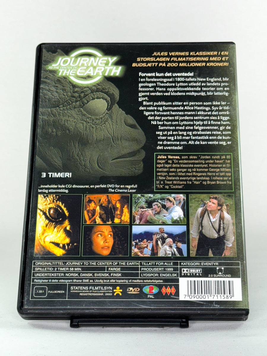 Bakside av DVD-cover til Journey to the Center of the Earth – spektakulær filmatisering av Jules Vernes berømte roman – brukt originalfilm på DVD hos Brukbar Film.