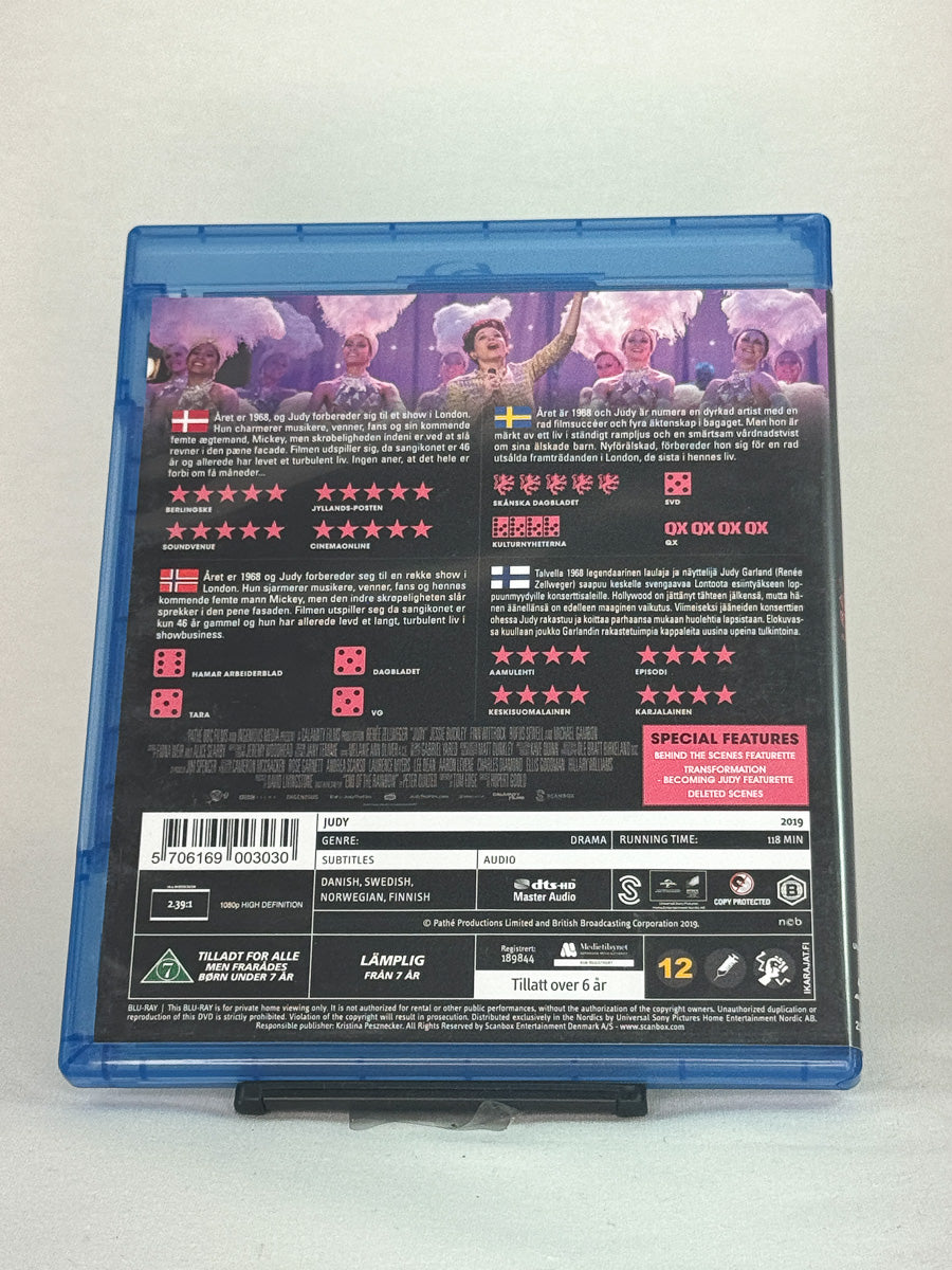 Bakside av Blu-ray-cover til Judy – gripende portrett av legenden Judy Garland med Renée Zellweger, brukt Blu-ray hos Brukbar Film.