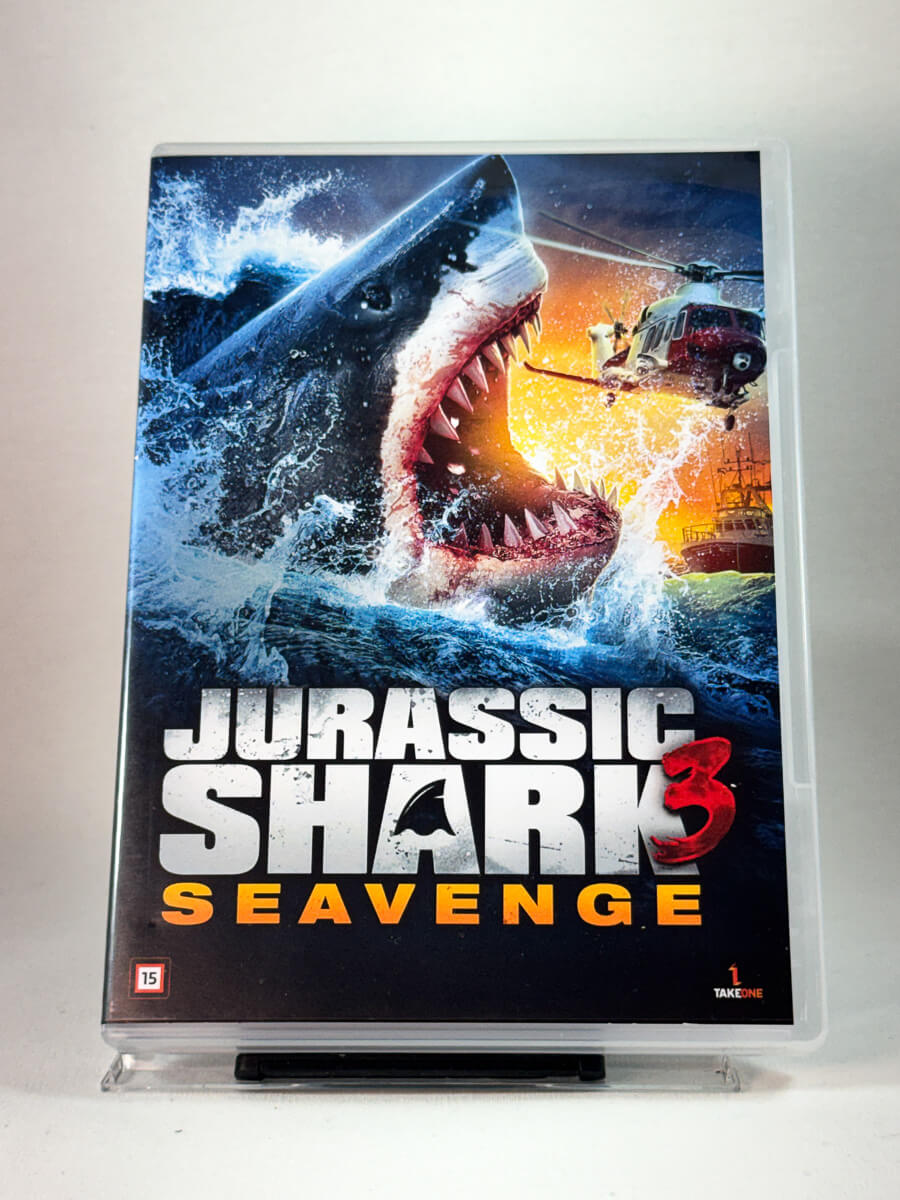 Forside av cover til Jurassic Shark 3: Seavenge, bruktfilm hos nettbutikken Brukbar Film