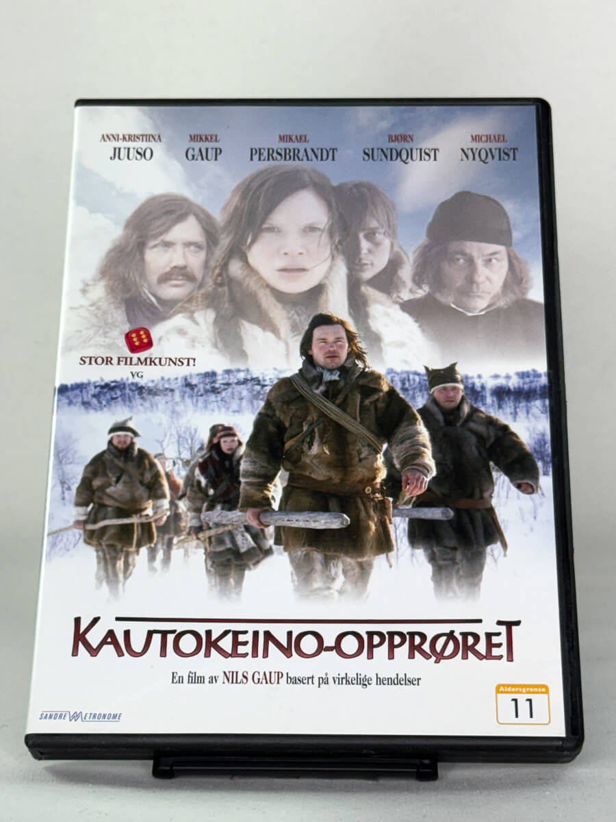 DVD-forside til filmen Kautokeino-opprøret
Originalt cover brukt for produktbilde i nettbutikken Brukbar Film