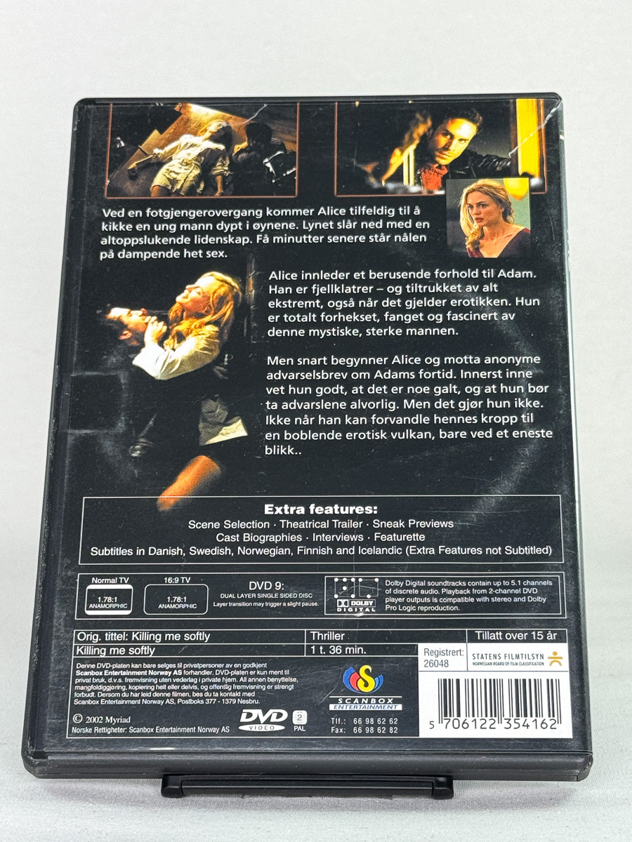 Baksidebilde av Killing Me Softly DVD – sensuell thrillerfilm på brukt DVD fra Brukbar Film