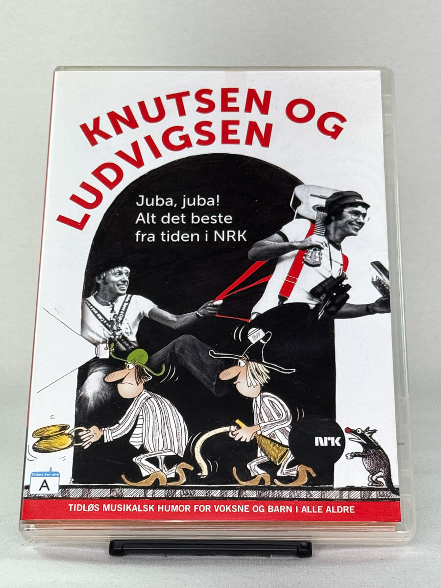 DVD-forside til filmen Knutsen og Ludvigsen – Alt det beste fra tiden i NRK
Originalt cover brukt for produktbilde i nettbutikken Brukbar Film
