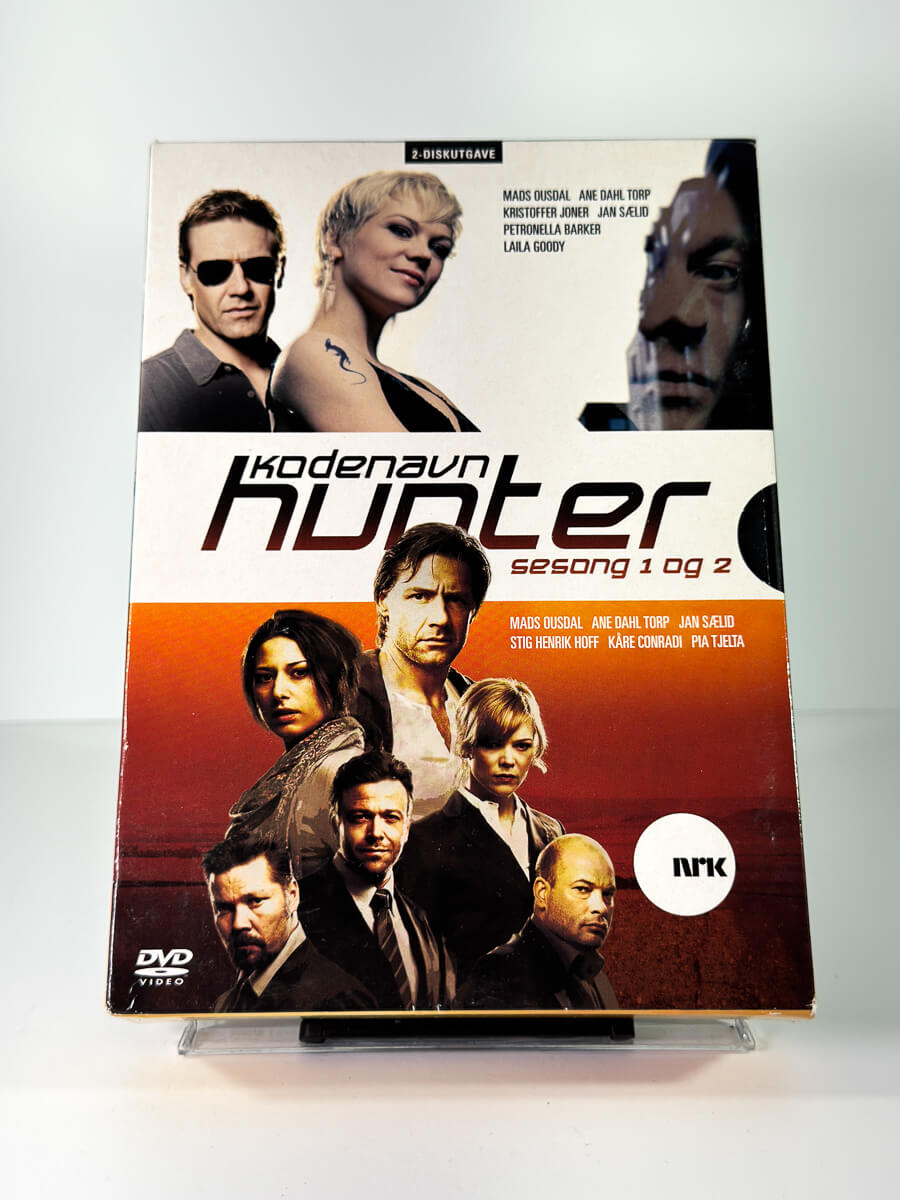Forside av cover til Kodenavn Hunter Sesong 1 og 2, brukt DVD hos Brukbar Film
