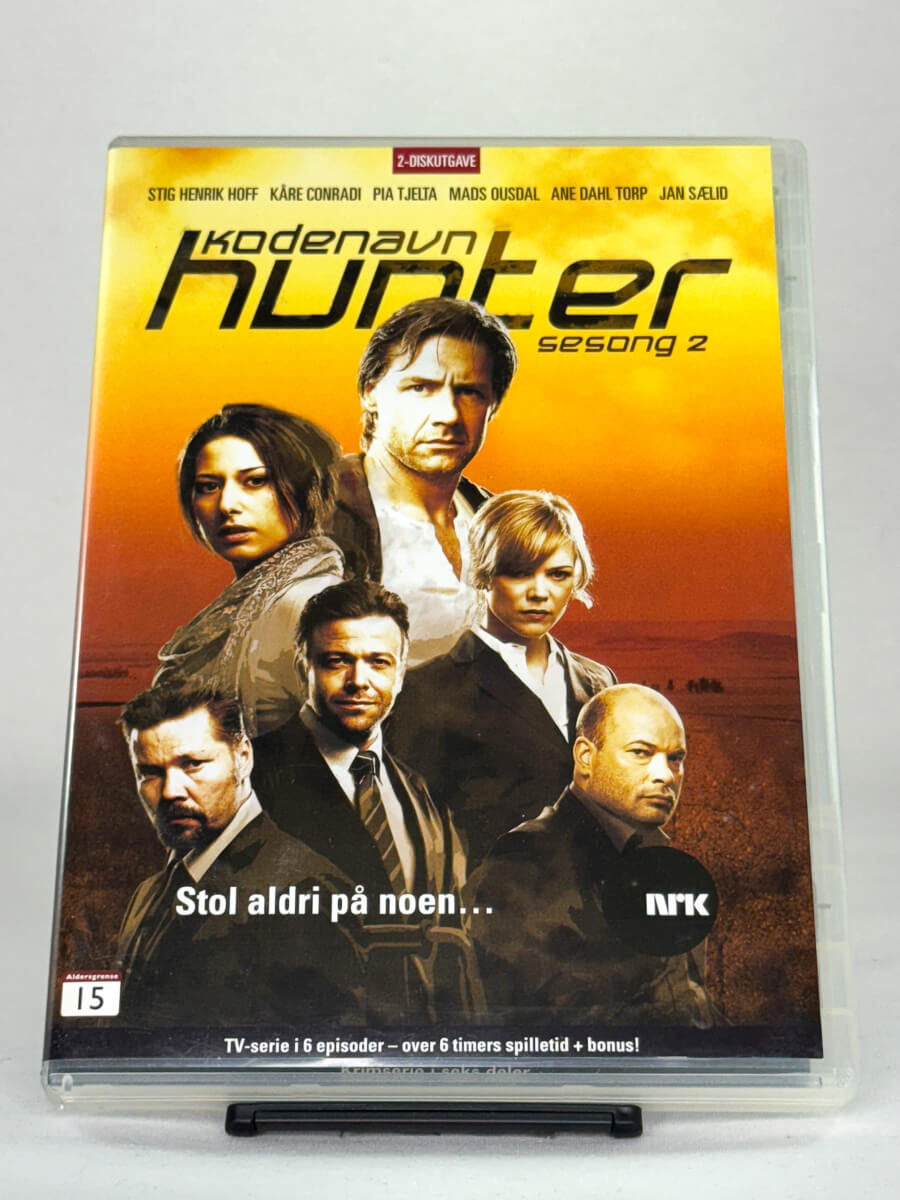 DVD-forside til serien Kodenavn Hunter – sesong 2
Originalt cover brukt for produktbilde i nettbutikken Brukbar Film