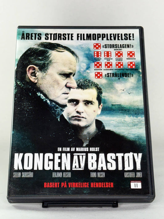 DVD-forside til filmen Kongen av Bastøy
Originalt cover brukt for produktbilde i nettbutikken Brukbar Film