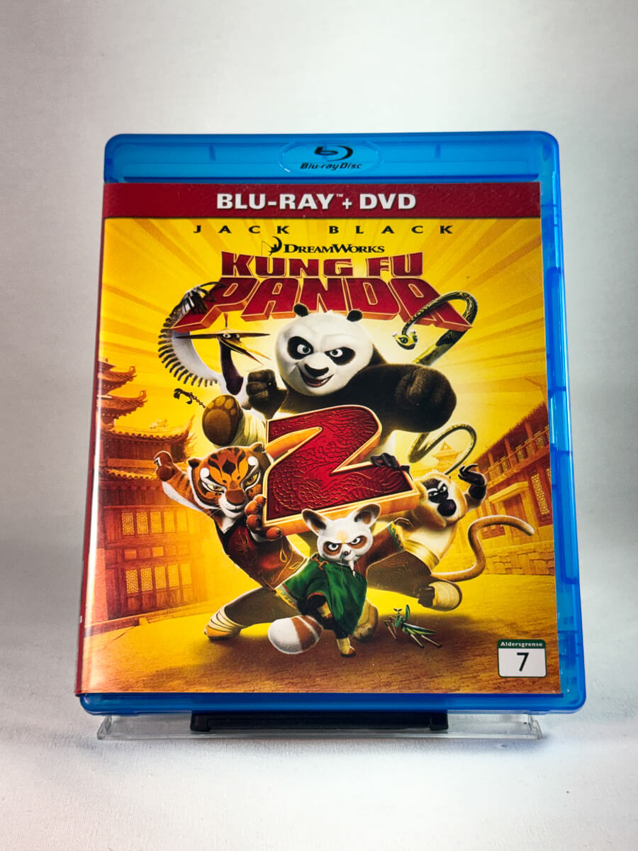 Forside av cover til Kung Fu Panda 2, brukt Blu-ray hos Brukbar Film