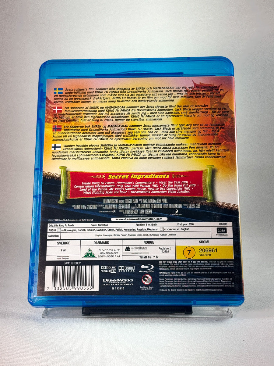 Bakside av cover til Kung Fu Panda, brukt original Blu-ray hos Brukbar Film