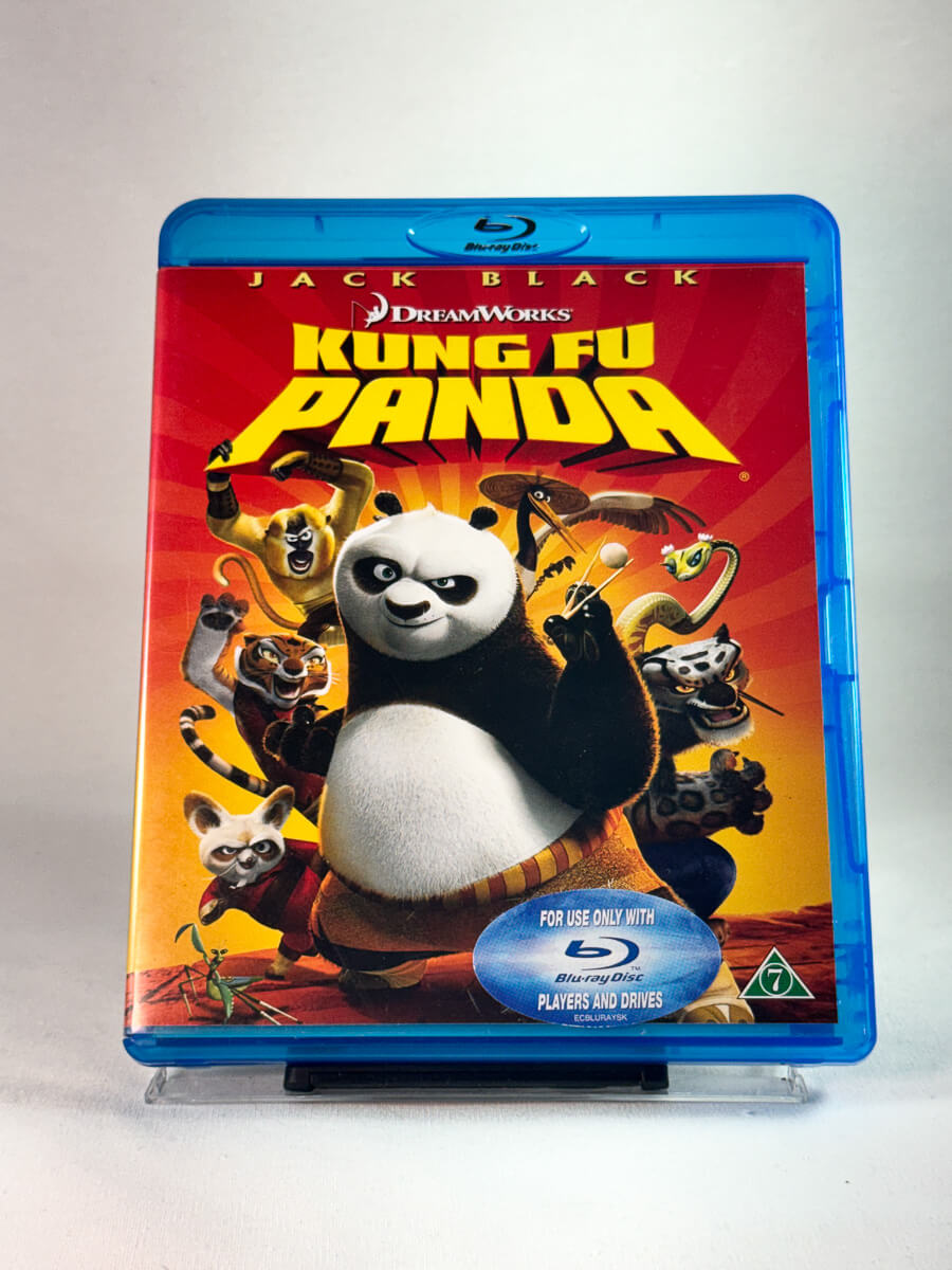 Forside av cover til Kung Fu Panda, bruktfilm på Blu-ray hos Brukbar Film