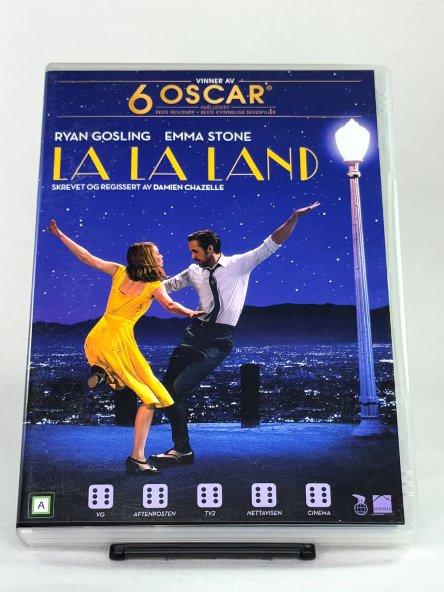 Forside av DVD-cover til La La Land, bruktfilm på DVD hos Brukbar Film.