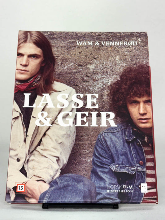 DVD-forside til filmen Lasse & Geir
Originalt cover brukt for produktbilde i nettbutikken Brukbar Film