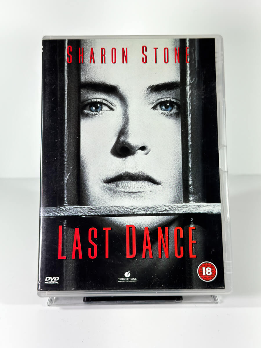 Forside av cover til Last Dance, brukt DVD hos Brukbar Film