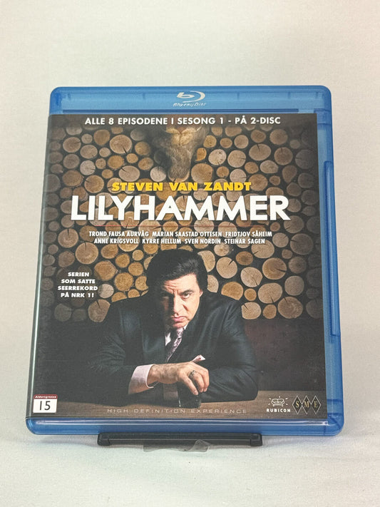 Forside av Blu-ray-cover til Lilyhammer – brukt TV-serie på Blu-ray, tilgjengelig hos Brukbar Film