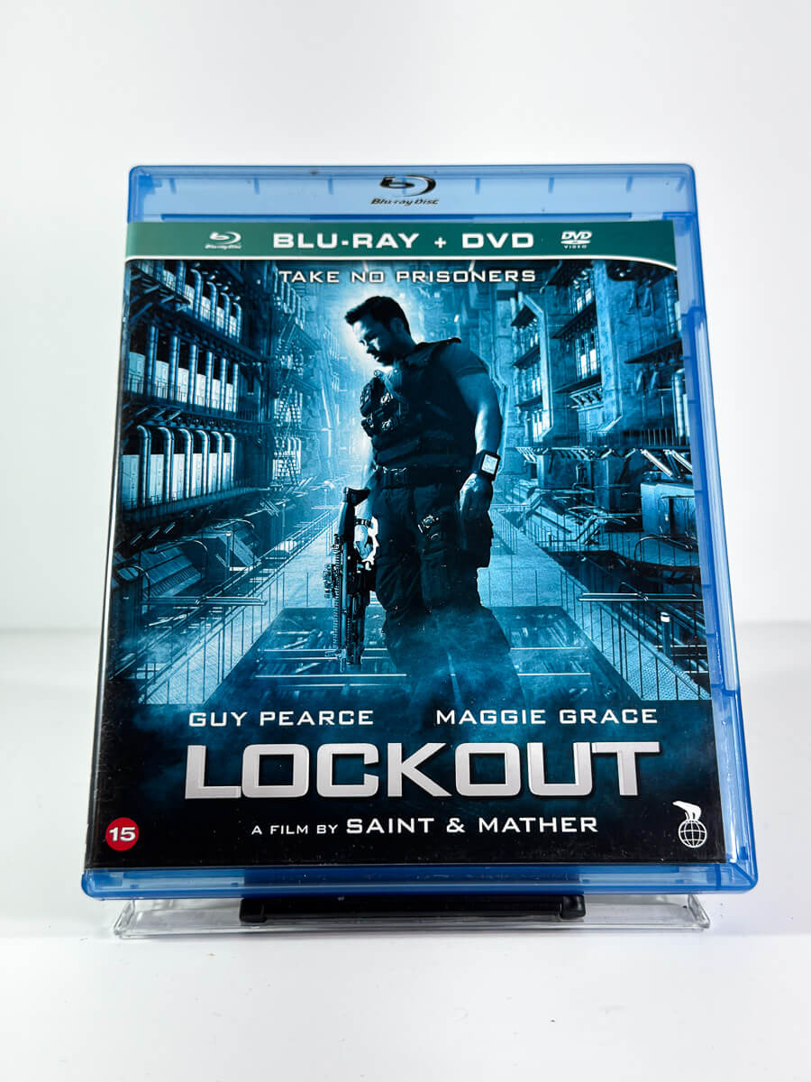 Forside av cover til Lockout på Blu-ray