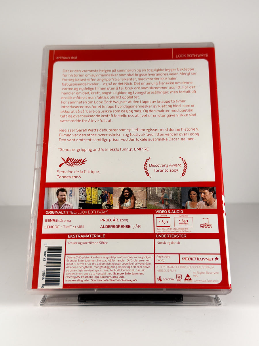 Bakside av cover til Look Both Ways på DVD