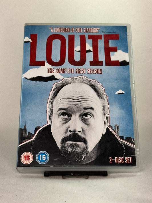 Brukt DVD-boks Louie – The Complete First Season – forside av cover, komedieserie med Louis C.K., original utgivelse hos Brukbar Film