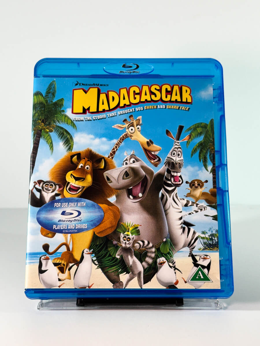 Forside av cover til Madagaskar på Blu-ray, bruktfilm hos Brukbar Film