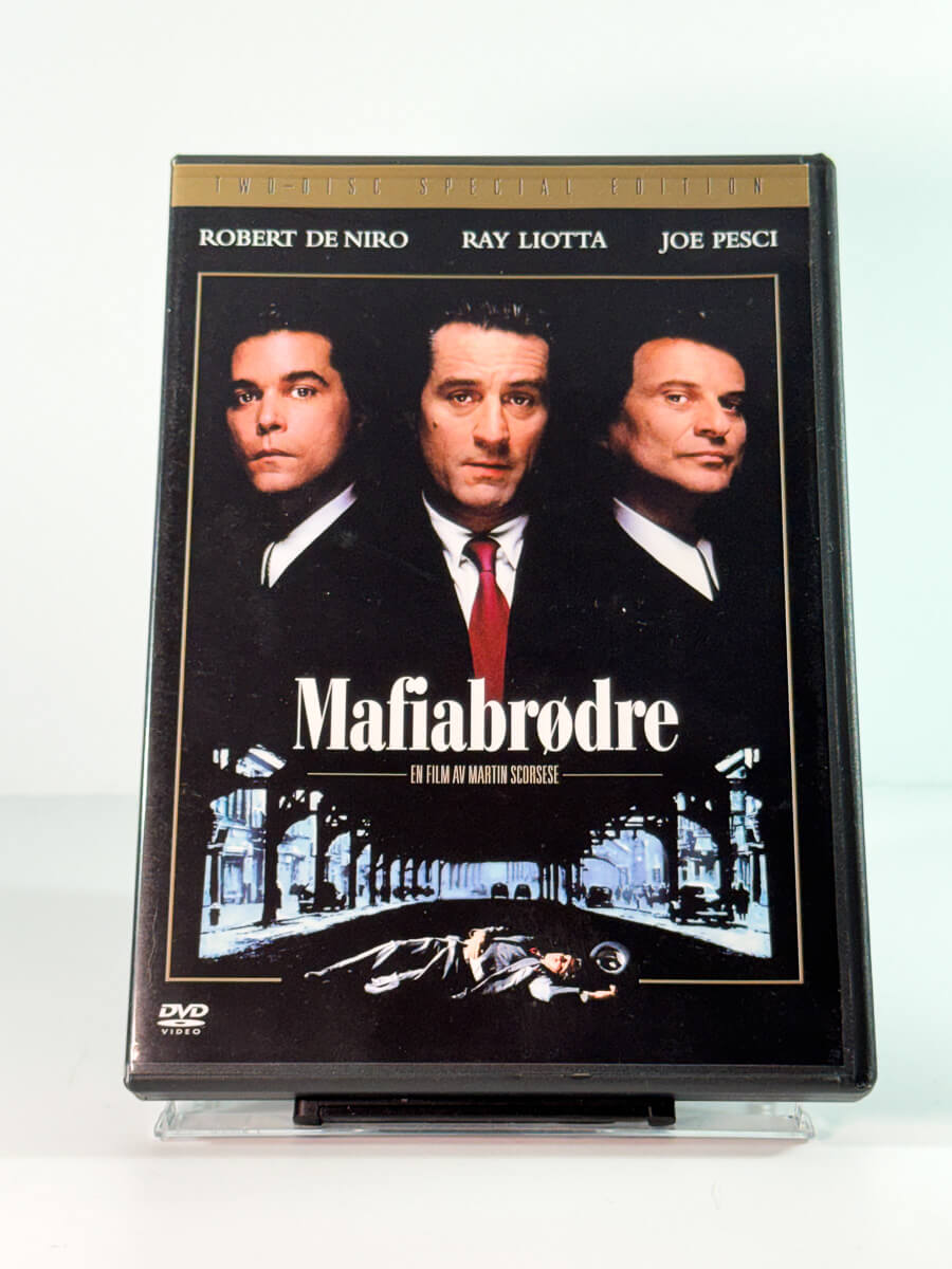 Forside av cover til mafiabrødre, bruktfilm på DVD hos Brukbar Film