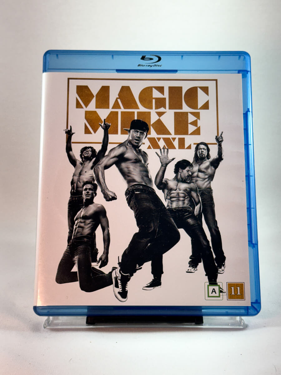 Forside av Blu-ray-cover til Magic Mike XXL, bruktfilm hos nettbutikken Brukbar Film
