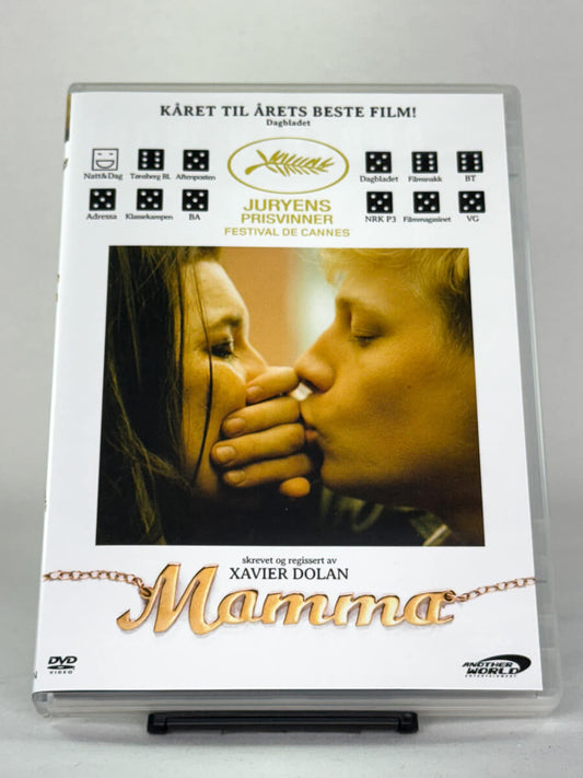 DVD-cover-forside til filmen Mamma – Brukt DVD fra nettbutikken Brukbar Film
