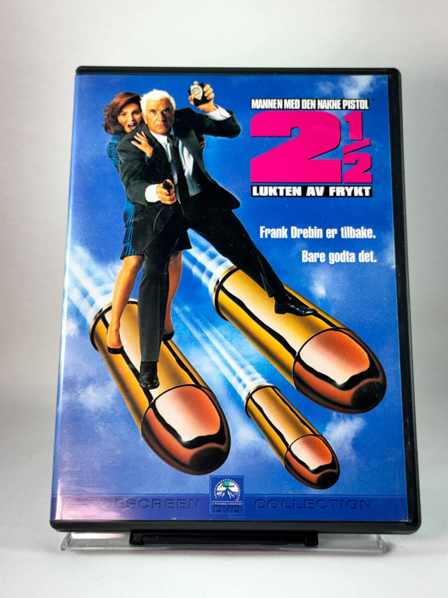 DVD-cover-forside til filmen Mannen med den nakne pistol 2 1/2 – Lukten av frykt – brukt DVD hos Brukbar Film