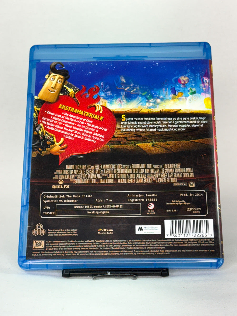 Bakside av Blu-ray-cover til Manolos magiske reise – eventyrlig animasjonsfilm inspirert av mexicansk kultur og kjærlighetens kraft, Blu-ray hos Brukbar Film.