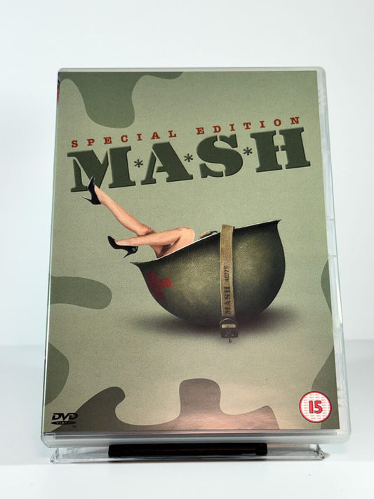 Forside av cover til MAS*H, bruktfilm hos nettbutikken Brukbar Film