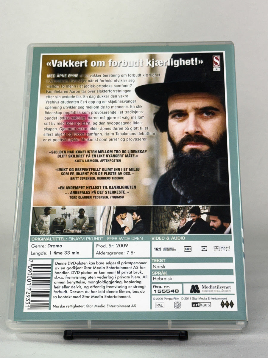 Bakside av DVD-cover for Med åpne øyne, brukt DVD-film hos Brukbar Film.