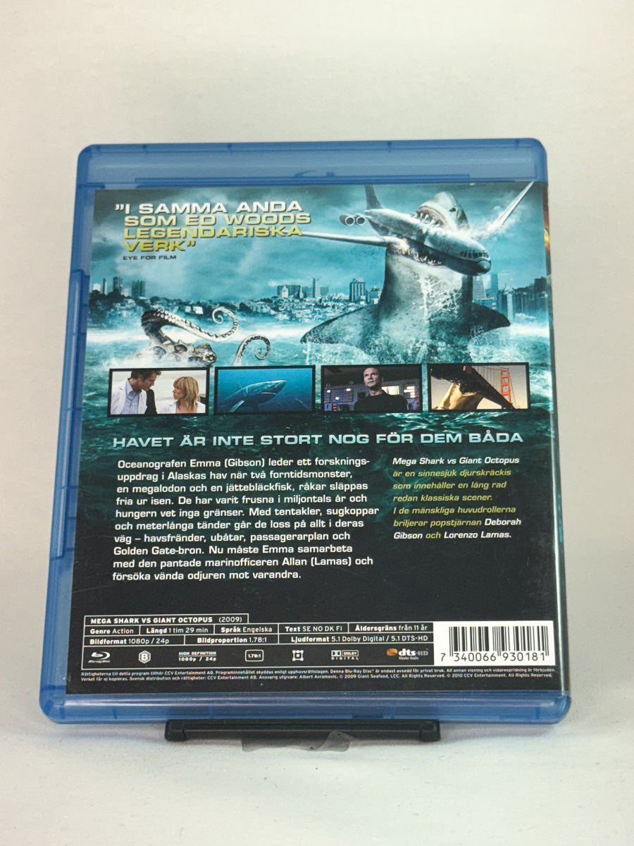 Bakside av Blu-ray-cover til Mega Shark vs Giant Octopus – kultfilm for fans av B-film og sjøuhyrer, bruktfilm på Blu-ray hos Brukbar Film.