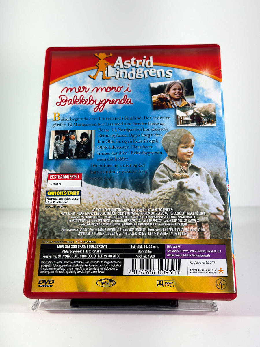 Bakside av cover til Mer moro i Bakkebygrenda på DVD