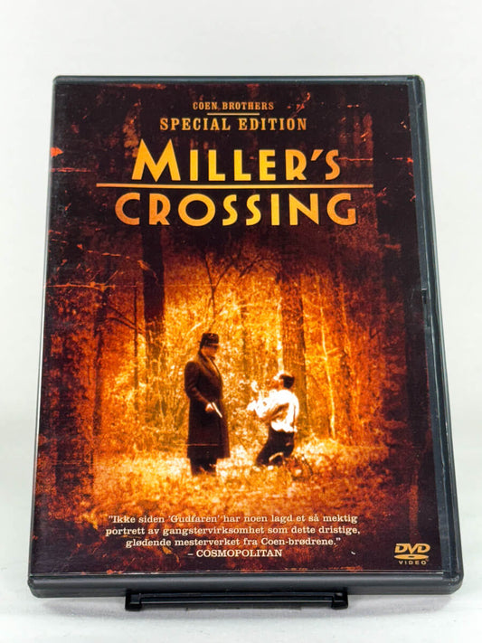 DVD-forside til filmen Miller's Crossing
Originalt cover brukt for produktbilde i nettbutikken Brukbar Film
