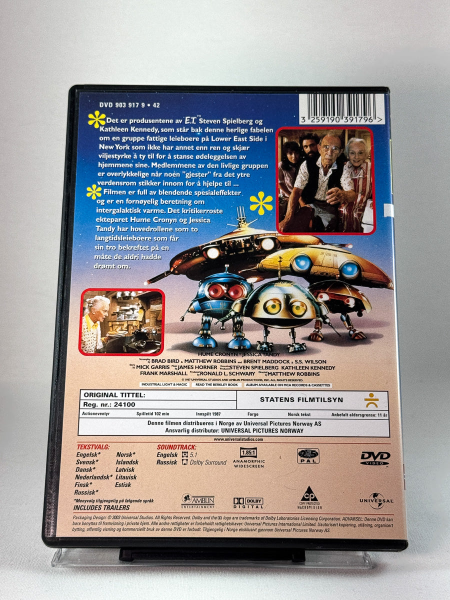 Bakside av DVD-cover til Mirakelet på 8. gate med omtale og teknisk informasjon; brukt klassisk familie-sci-fi på DVD hos Brukbar Film