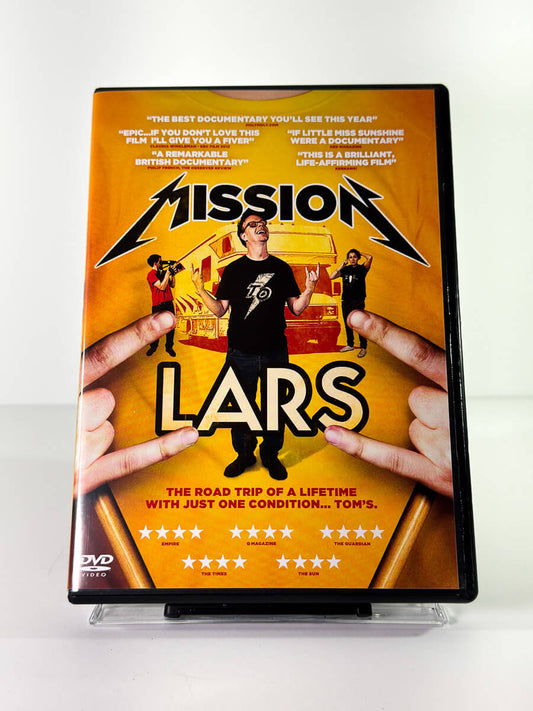 Forside av cover til Mission Lars, bruktfilm hos nettbutikken Brukbar Film