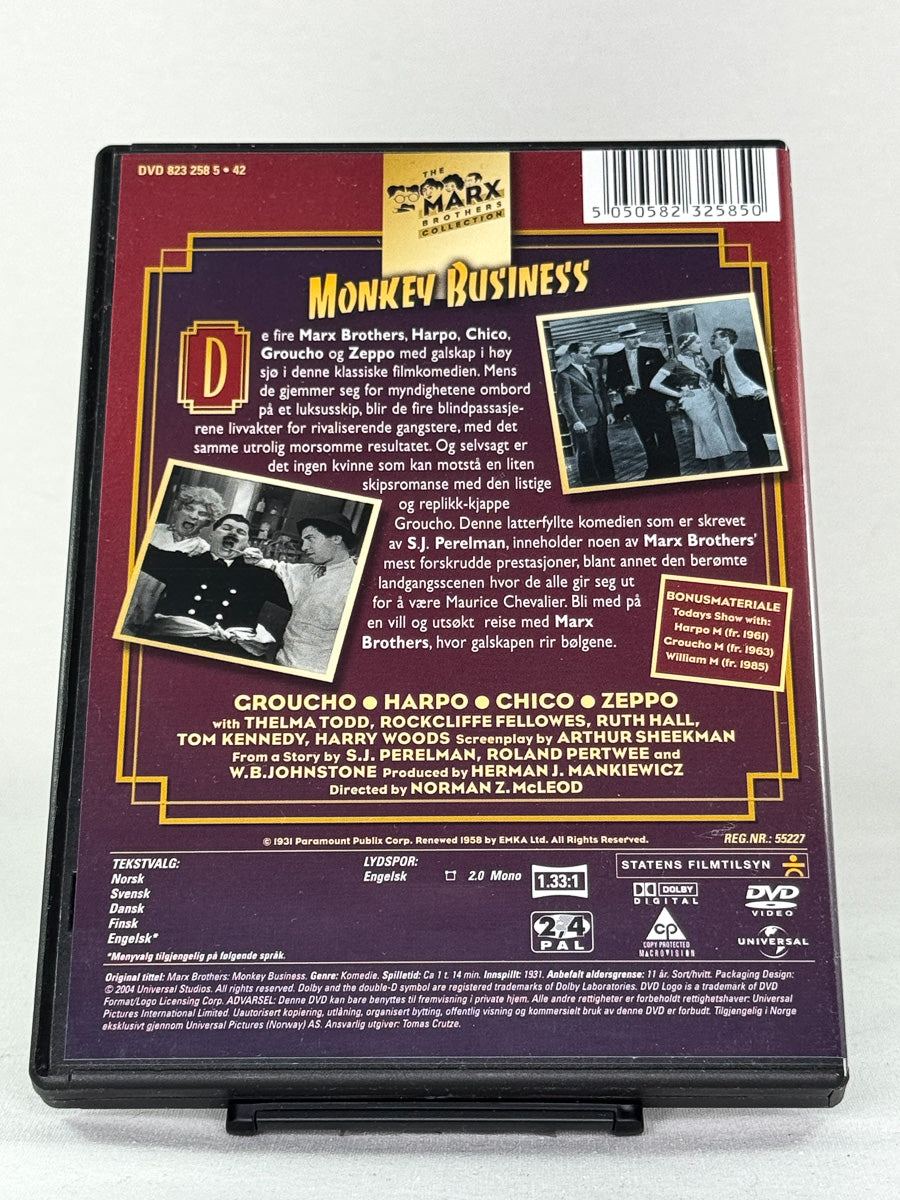 Bakside av DVD-coveret til Monkey Business – klassisk slapstick med innhold og spesifikasjoner, brukt DVD fra Brukbar Film