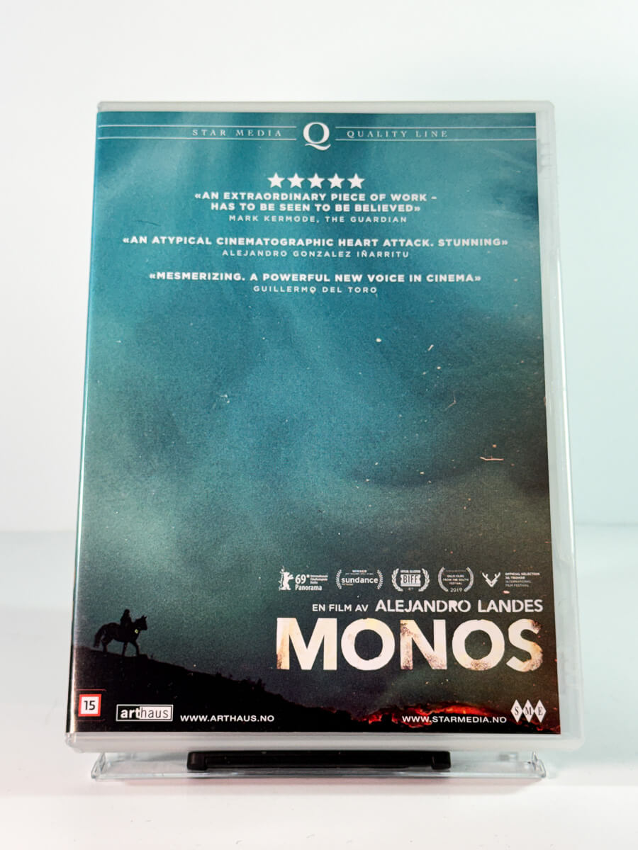 Forside av cover til monos, bruktfilm på DVD hos Brukbar Film