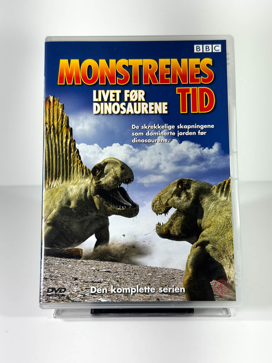Forside av cover til Monstrenes liv før dinosaurene, brukt DVD hos Brukbar Film