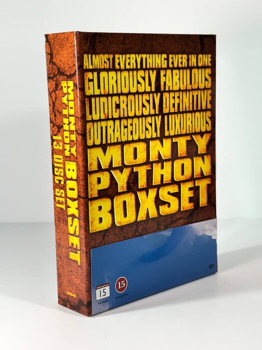 Forside av cover til Monty Python Boxset, brukt DVD hos Brukbar Film