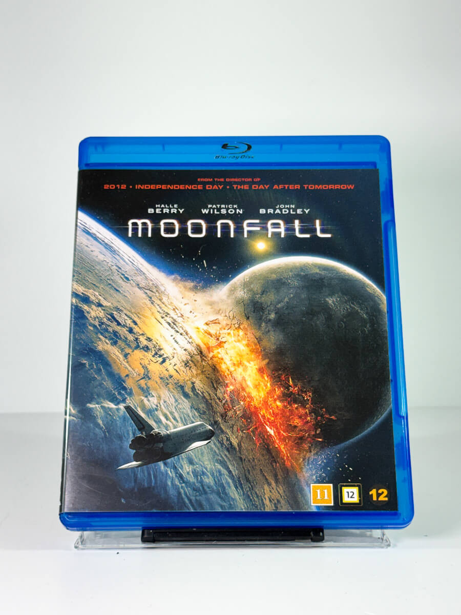 Forside av cover til Moonfall på Blu-ray
