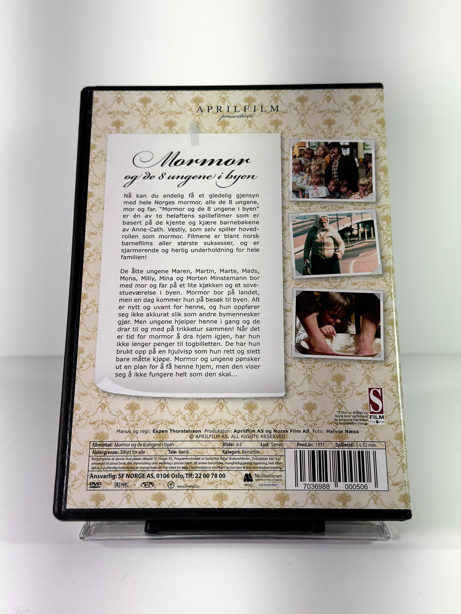 Bakside av cover til Mormor og de 8 ungene i byen på DVD