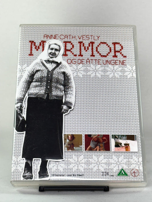 DVD-forside til serien Mormor og de åtte ungene
Originalt cover brukt for produktbilde i nettbutikken Brukbar Film