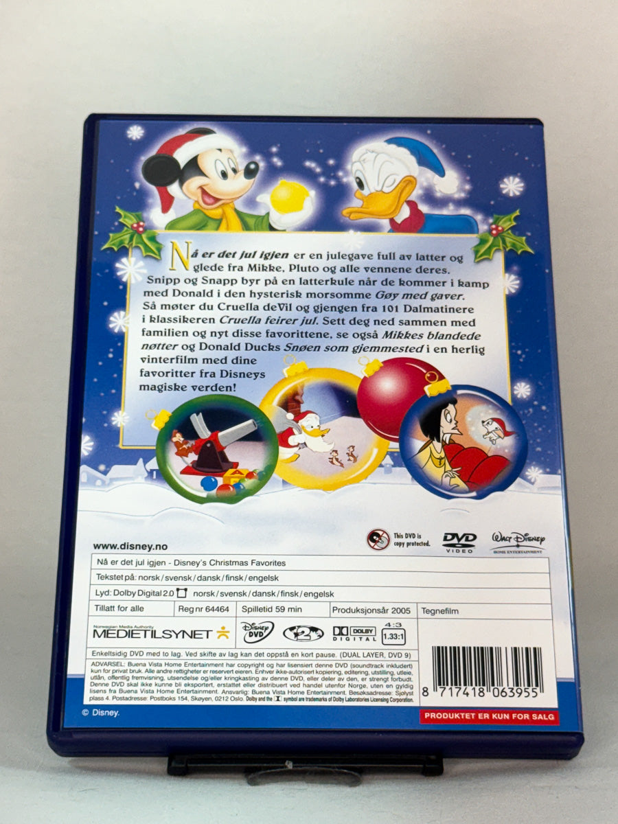 Bakside av DVD-cover til Nå er det jul igjen – julefortellinger og moro med Disney-figurer for hele familien, brukt originalfilm hos Brukbar Film.