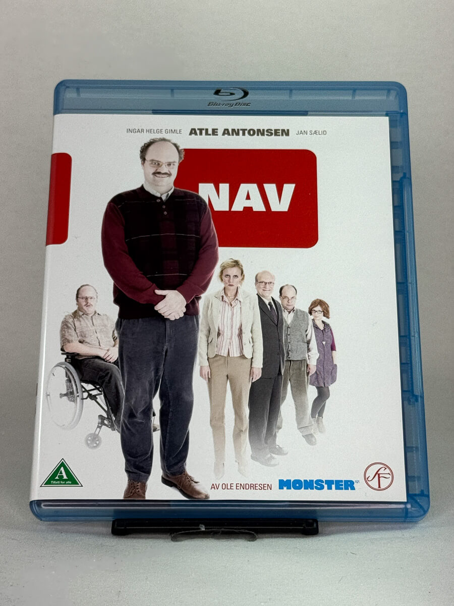 Forside av Blu-ray-cover til NAV – norsk komedie på brukt Blu-ray, tilgjengelig hos Brukbar Film
