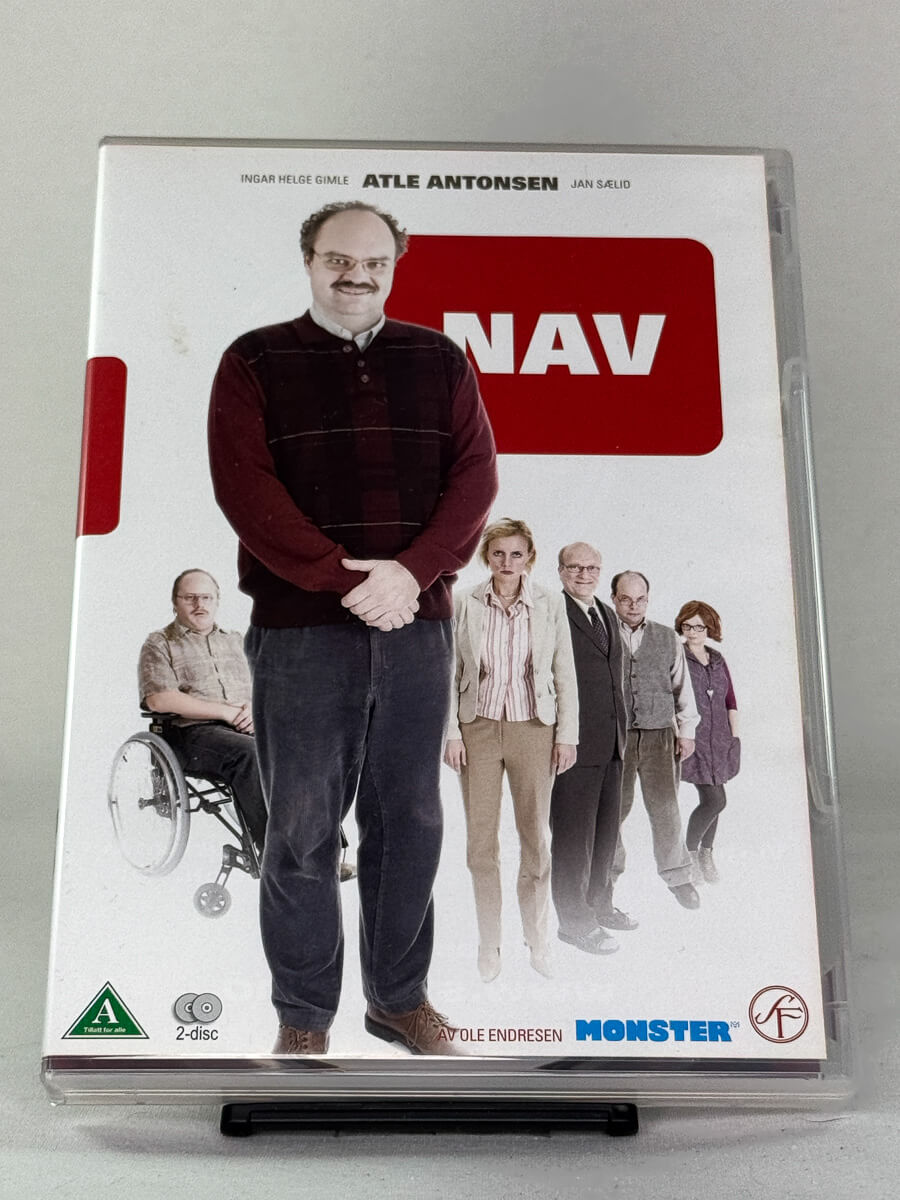 DVD-forside til serien NAV
Originalt cover brukt for produktbilde i nettbutikken Brukbar Film