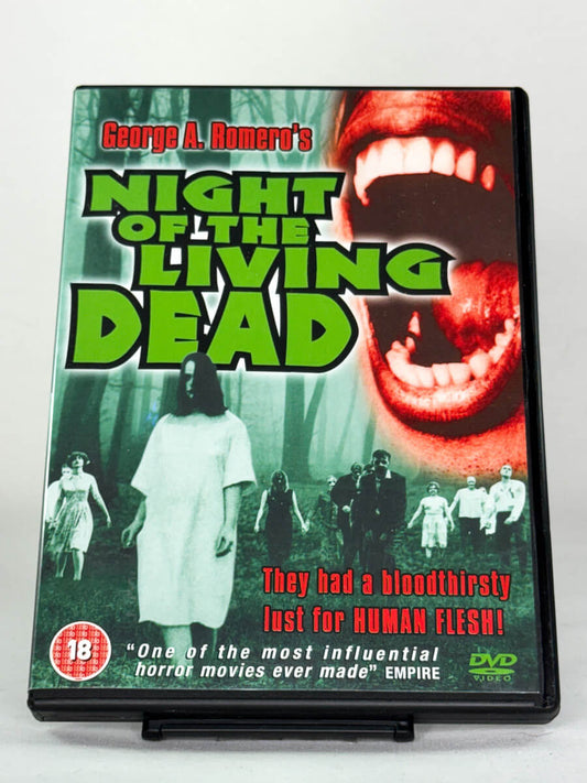 Forside av DVD-cover til Night of the Living Dead – brukt DVD med George A. Romeros legendariske zombiefilm, kjøp hos Brukbar Film