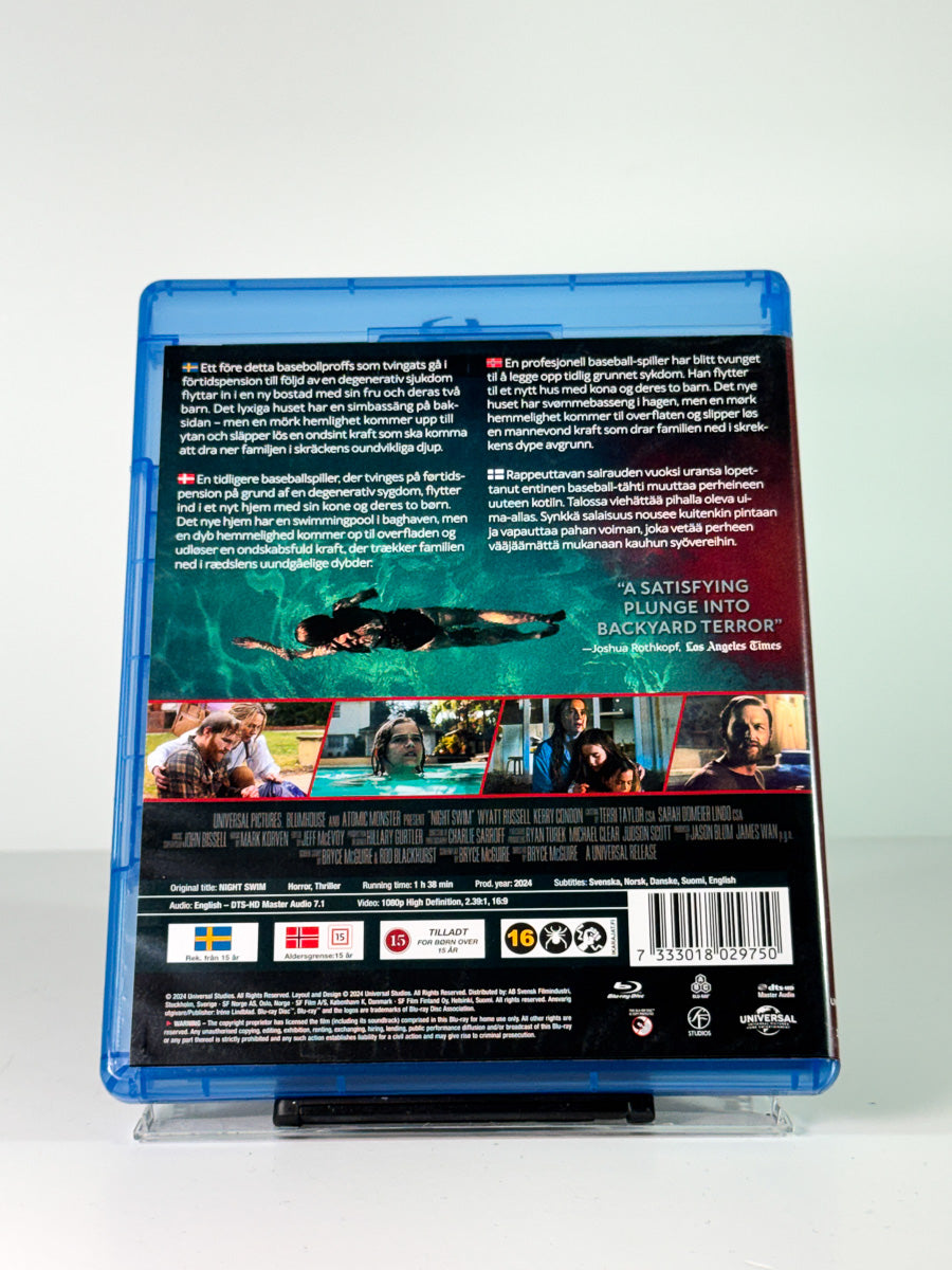 Bakside av cover til Night Swim på Blu-ray
