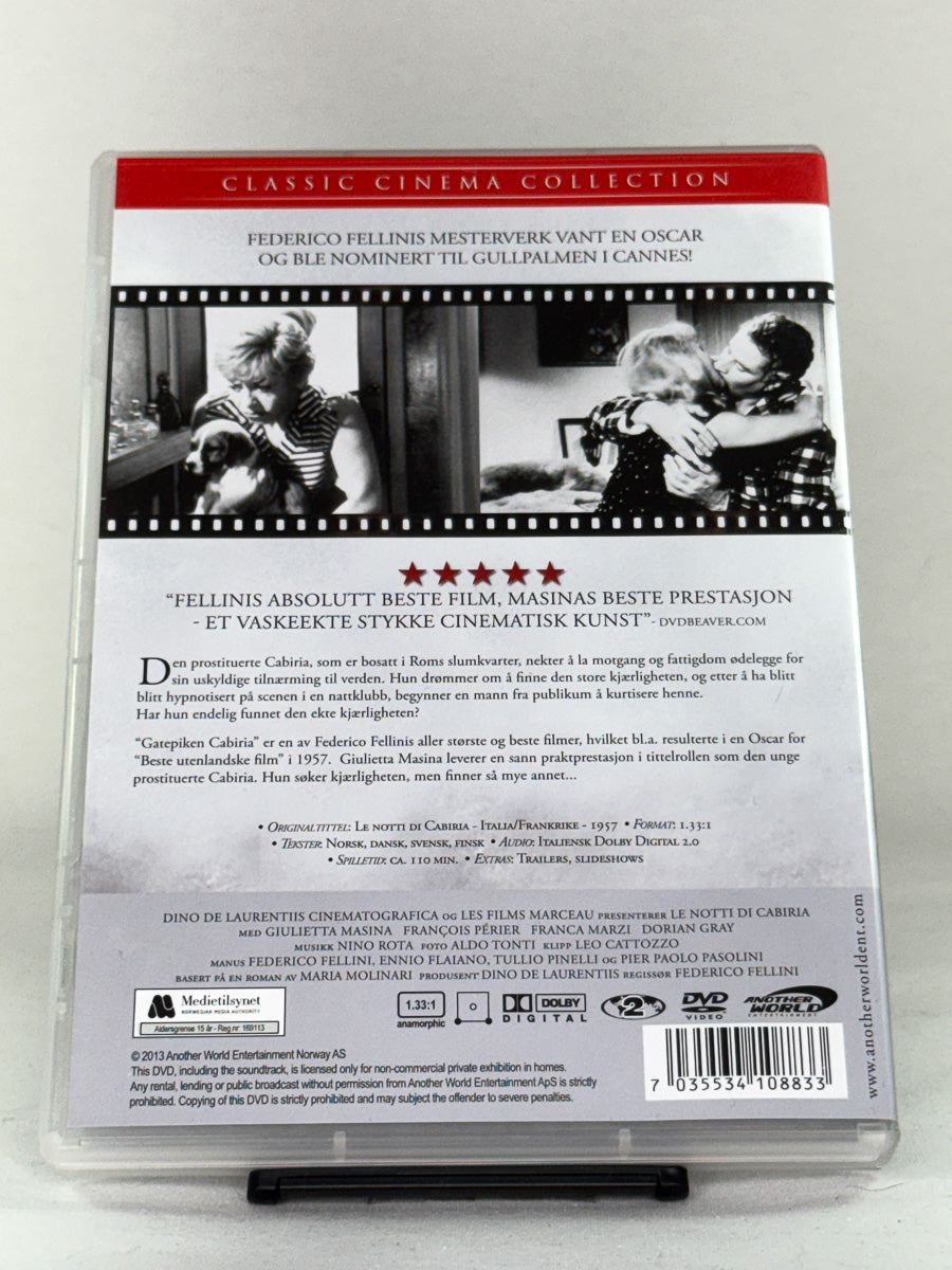 Bakside av DVD-cover for Nights of Cabiria (originaltittel: Le notti di Cabiria) – brukt klassisk film på DVD fra Brukbar Film