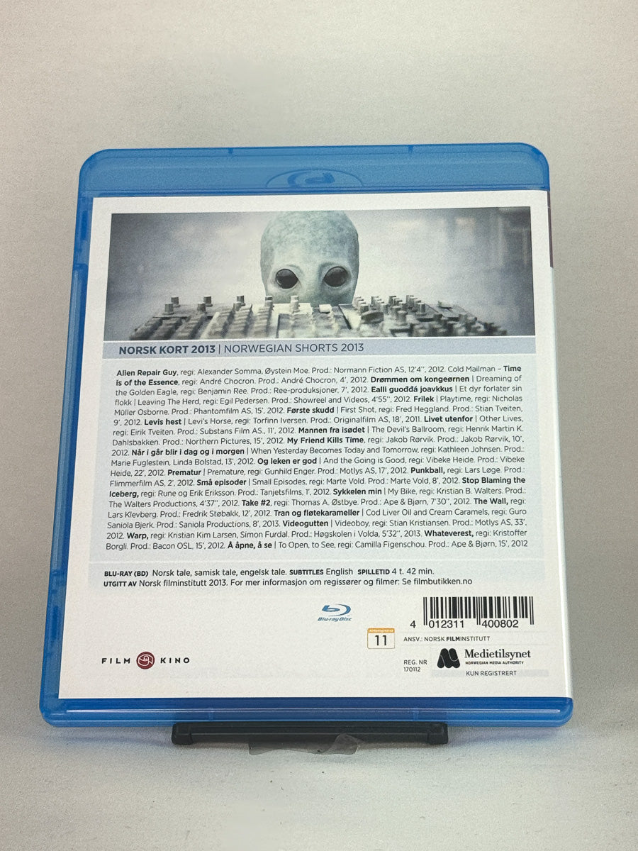 Bakside av Blu-ray-cover til Norsk Kort 2013 – brukt original Blu-ray kortfilm-samling, tilgjengelig hos Brukbar Film