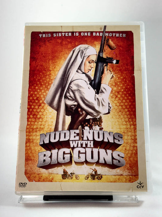 Forside av DVD-cover til Nude Nuns with Big Guns med grindhouse-design; brukt action- og exploitation-DVD hos Brukbar Film