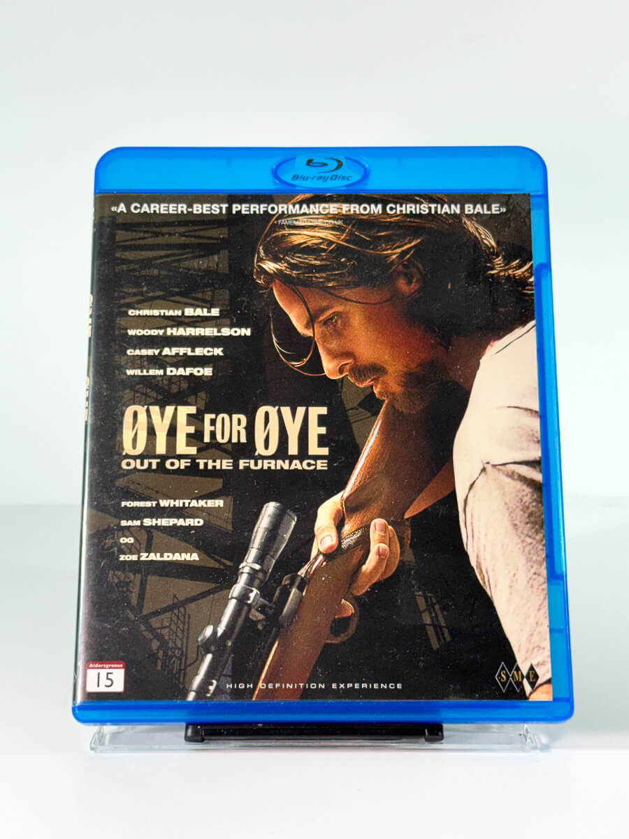 Forside av cover til Øye for øye: Out of the Furnace på Blu-ray